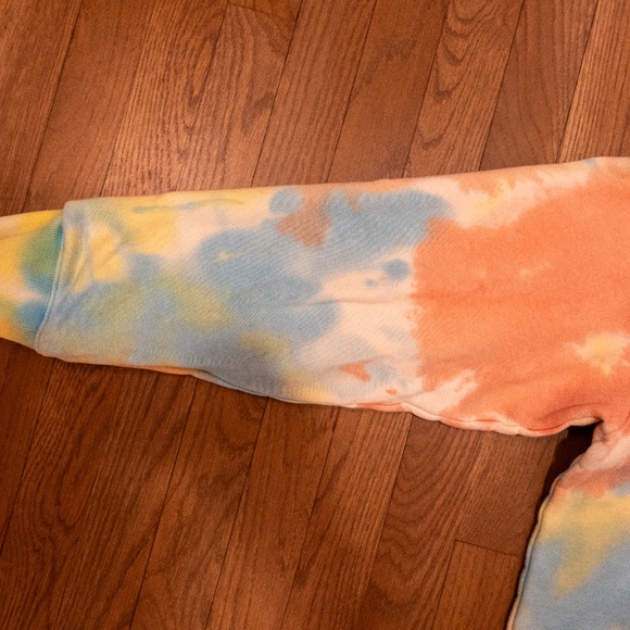 Yitai Tie Dye Sweatshirt - Picture 2 of 10